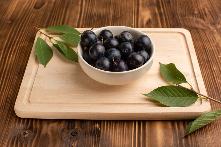 How Maqui Berry Benefits the Gut, Heart, Skin