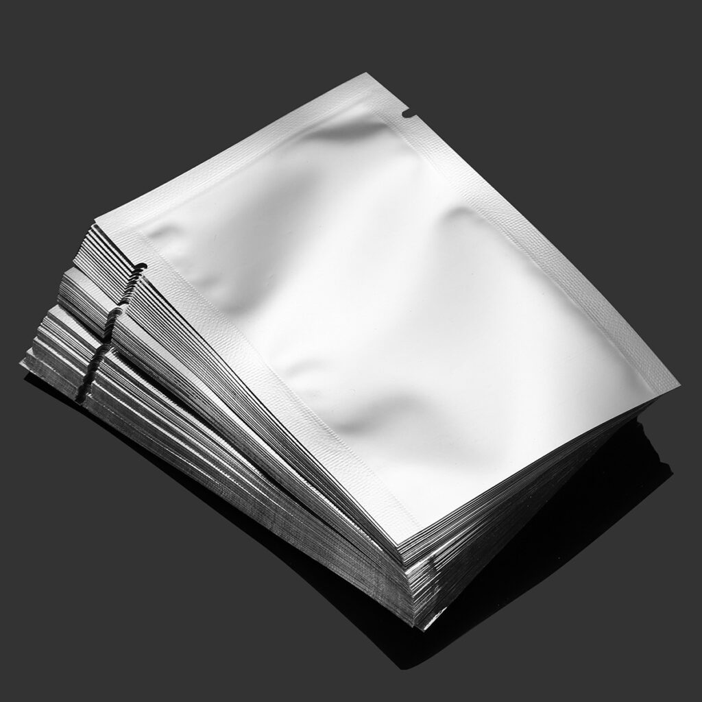 What are the benefits of using Mylar Ziplock Bags & Poly Mailers